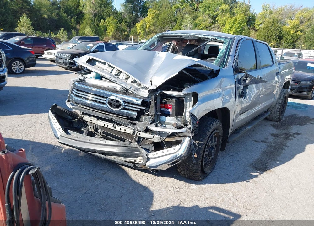 2017 TOYOTA TUNDRA SR5 5.7L V8 VIN: 5TFDW5F17HX596191