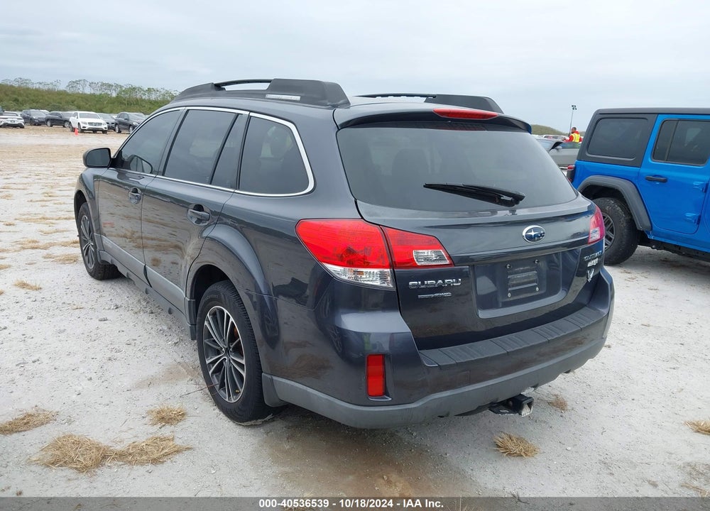 2010 SUBARU OUTBACK 2.5I LIMITED VIN: 4S4BRBKC2A3383355