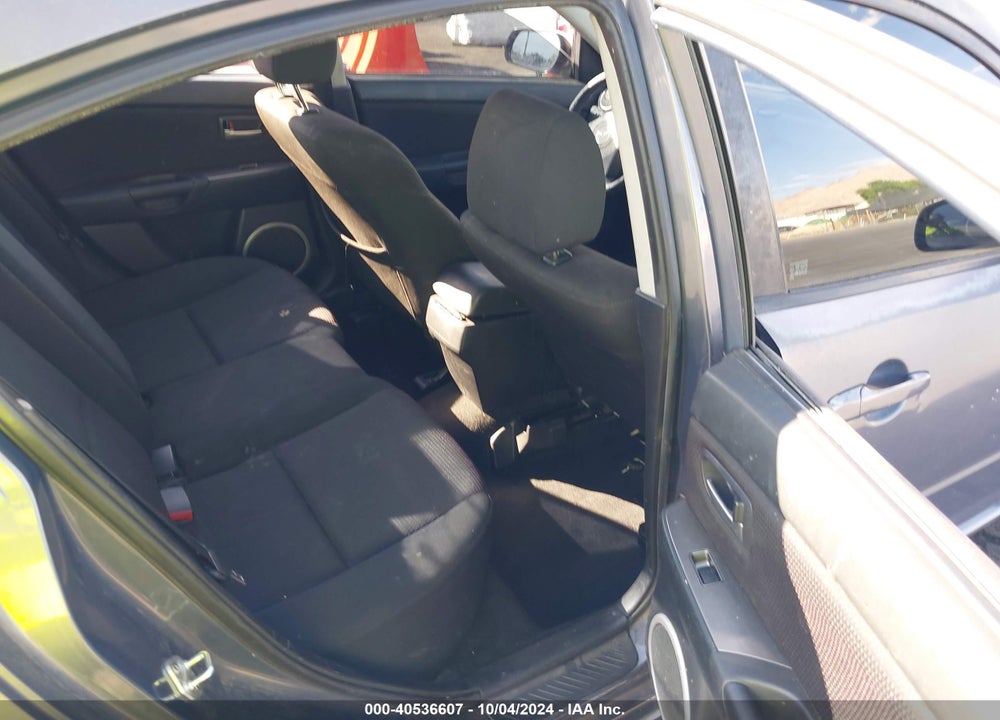 2008 MAZDA 3 S TOURING VIN: JM1BK324581814803