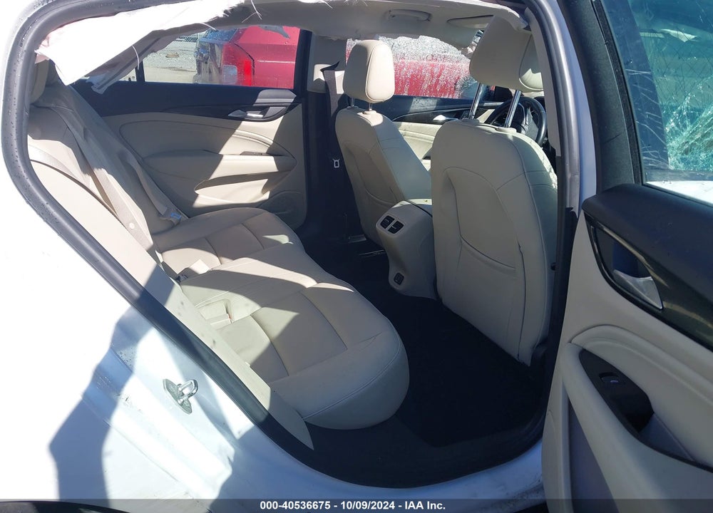 2018 BUICK REGAL SPORTBACK ESSENCE VIN: W04GR6SX5J1100778