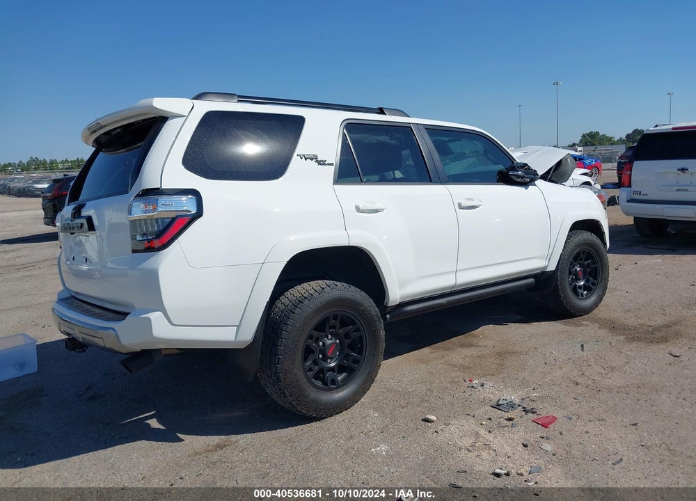 2022 TOYOTA 4RUNNER TRD OFF ROAD PREMIUM VIN: JTERU5JR5N6009945