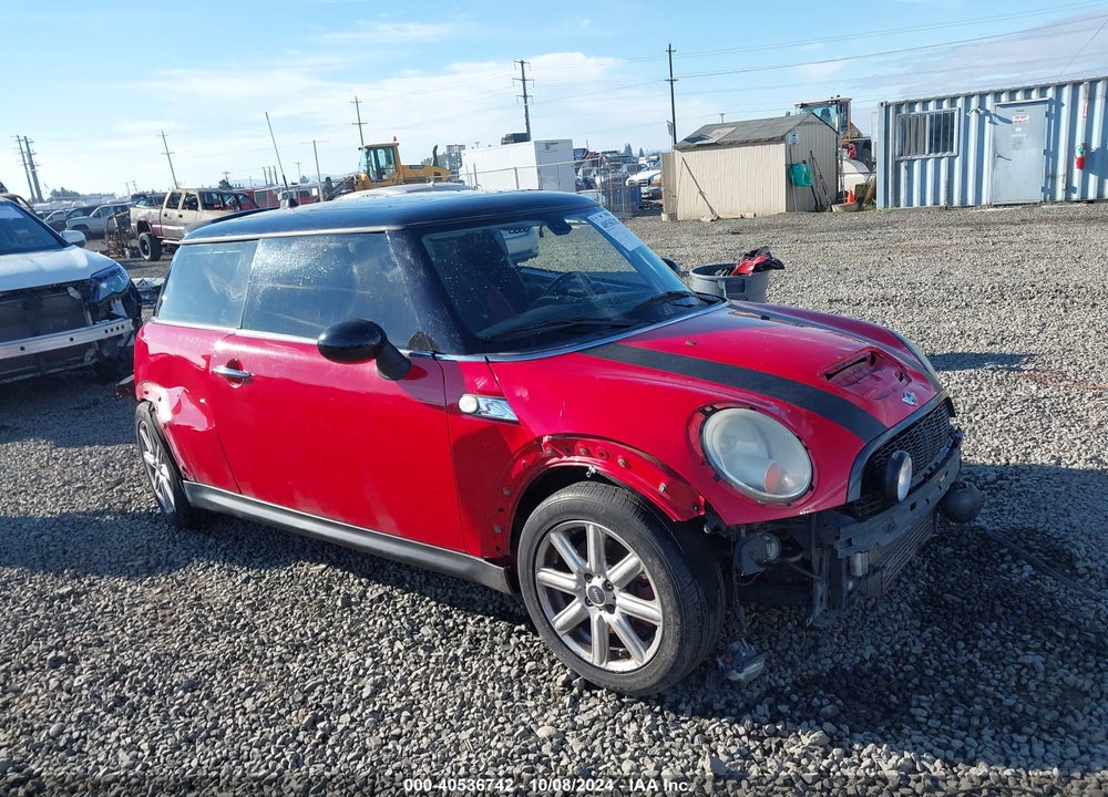 2009 MINI COOPER S VIN: WMWMF73549TW81207