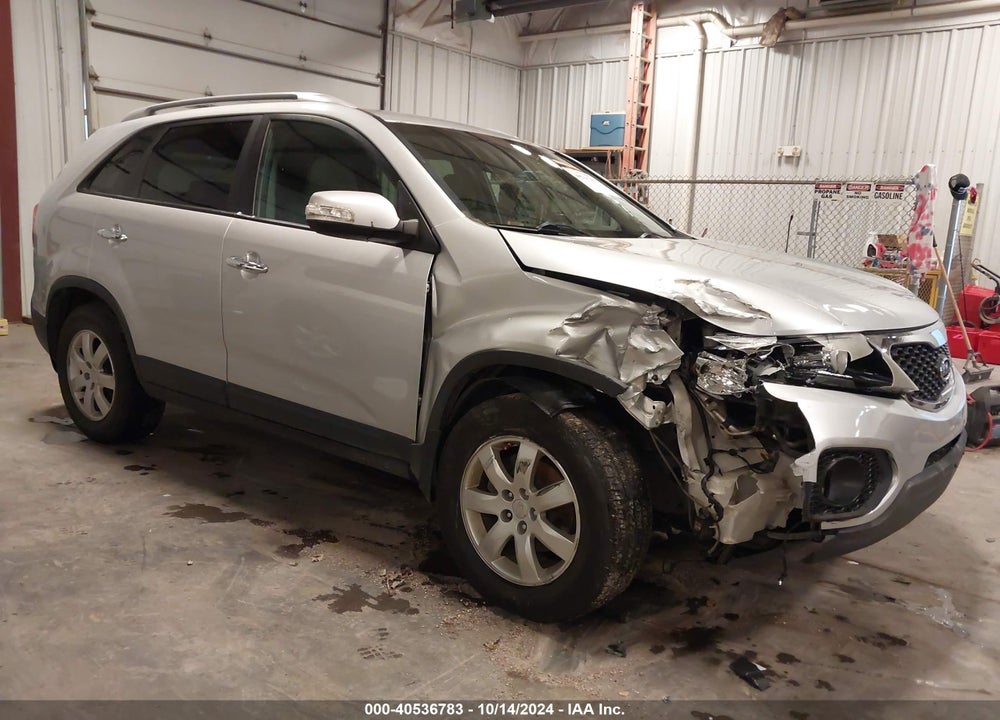 2011 KIA SORENTO LX VIN: 5XYKT3A1XBG184966