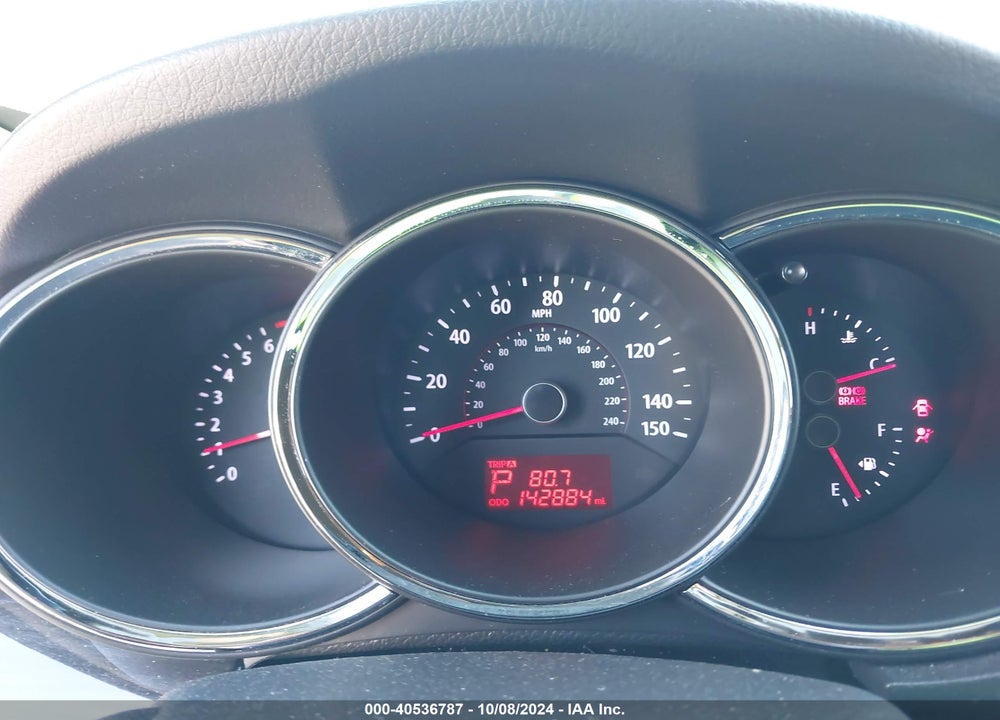 2013 KIA SORENTO LX VIN: 5XYKT4A61DG312497