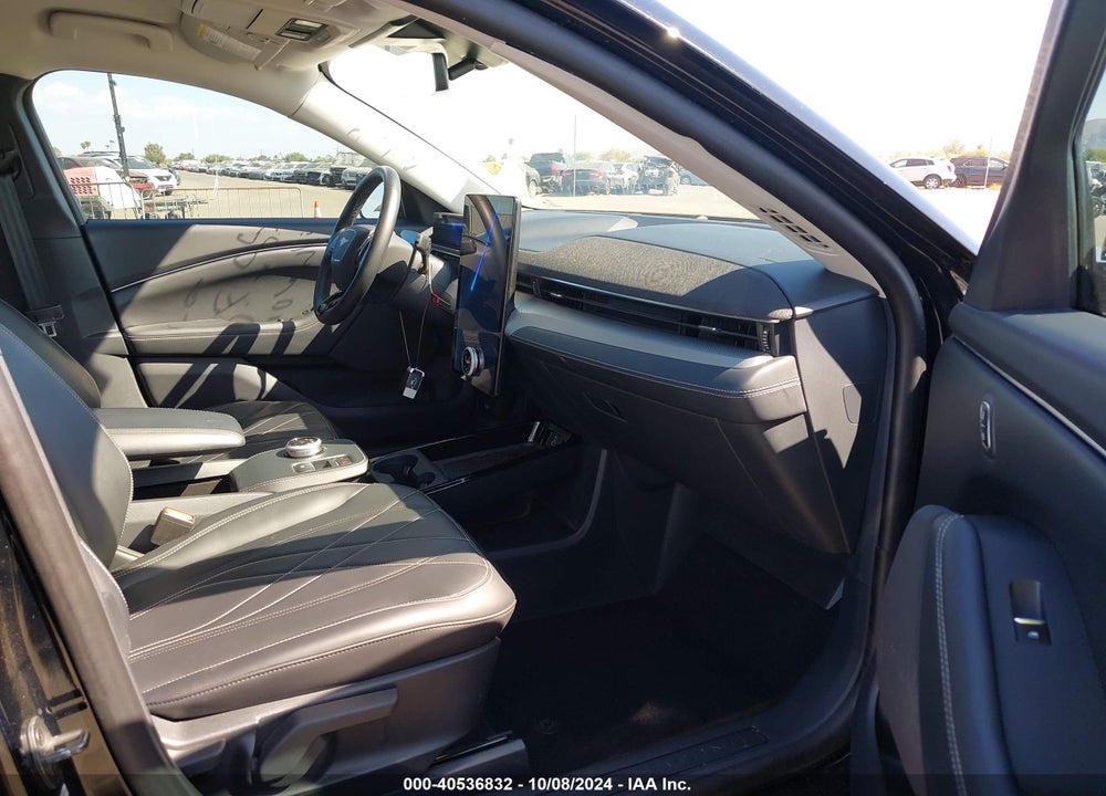 2022 FORD MUSTANG MACH-E SELECT VIN: 3FMTK1RM8NMA61728