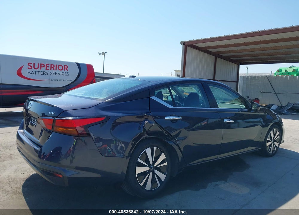 2022 NISSAN ALTIMA SV FWD VIN: 1N4BL4DV5NN397587