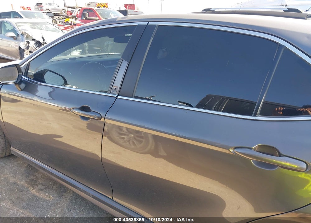 2019 TOYOTA CAMRY SE VIN: 4T1B11HK5KU772275