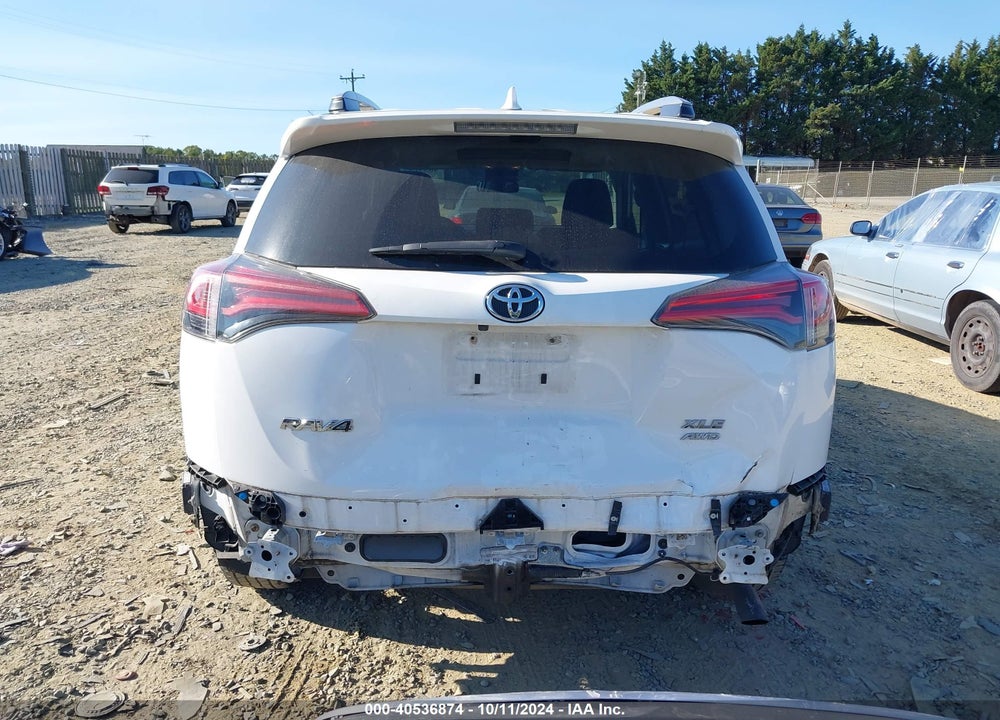 2017 TOYOTA RAV4 XLE VIN: 2T3RFREV0HW675126