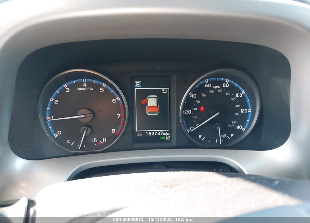 2017 TOYOTA RAV4 XLE VIN: 2T3RFREV0HW675126