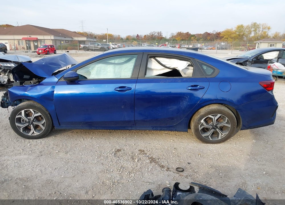 2021 KIA FORTE LXS VIN: 3KPF24AD2ME361031