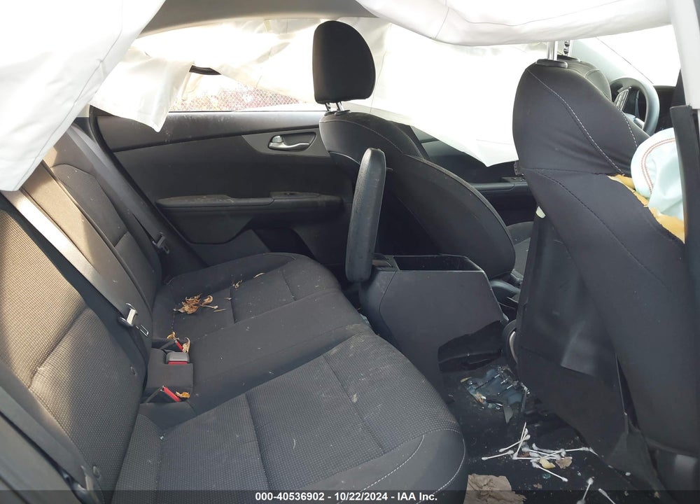 2021 KIA FORTE LXS VIN: 3KPF24AD2ME361031