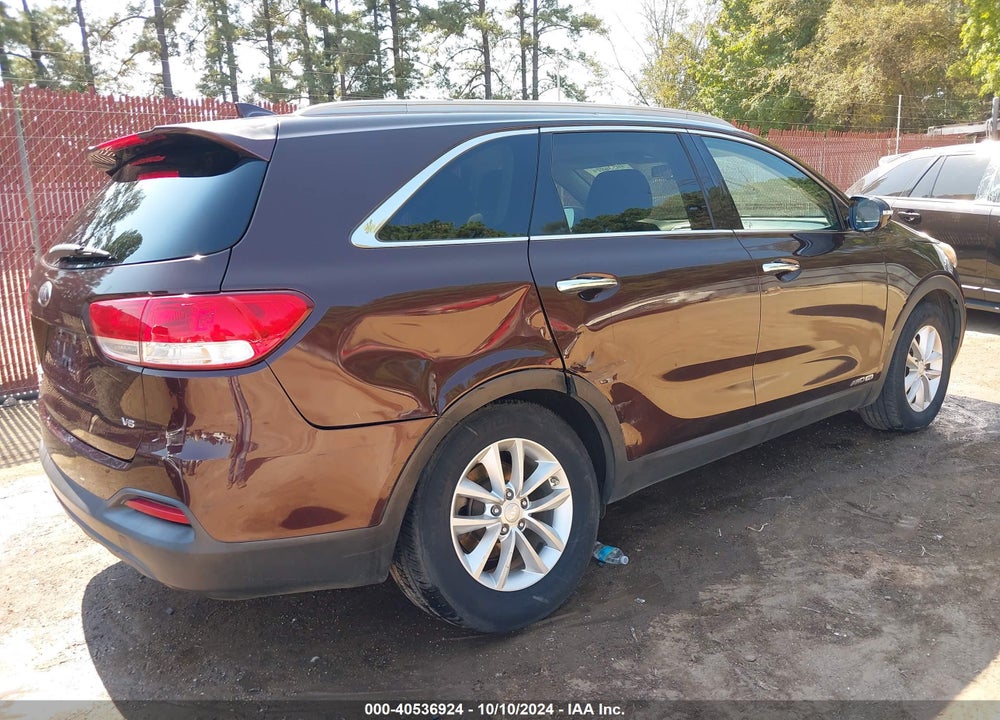 2016 KIA SORENTO 3.3L LX VIN: 5XYPGDA57GG046313