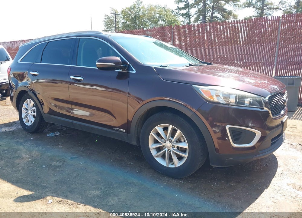 2016 KIA SORENTO 3.3L LX VIN: 5XYPGDA57GG046313