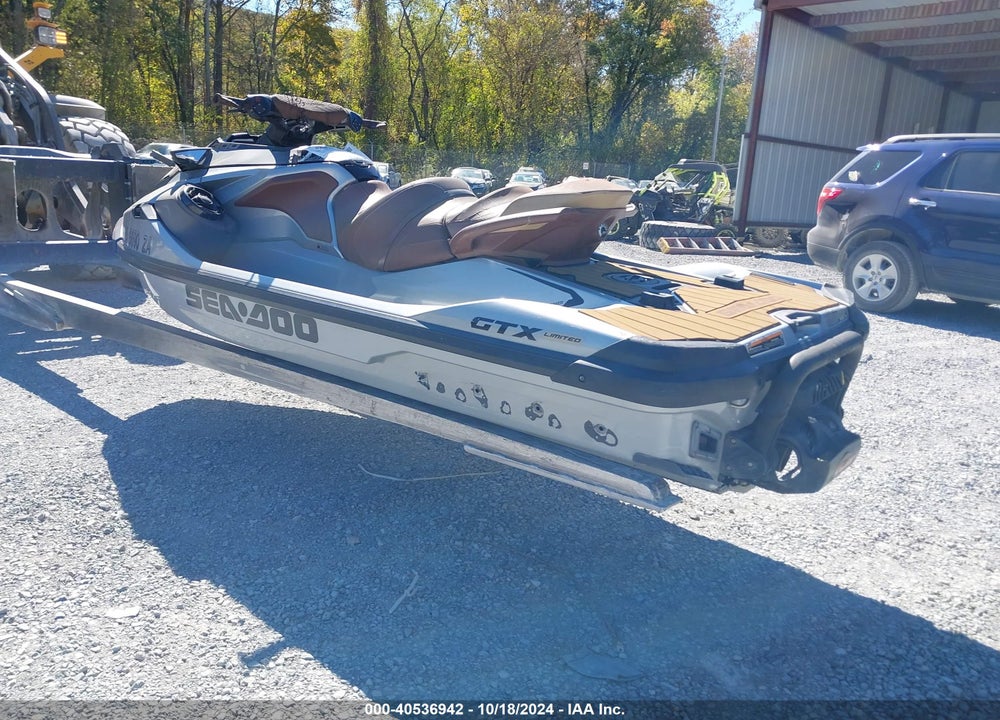 2019 SEADOO GTX LIMITED VIN: YDV96529F919