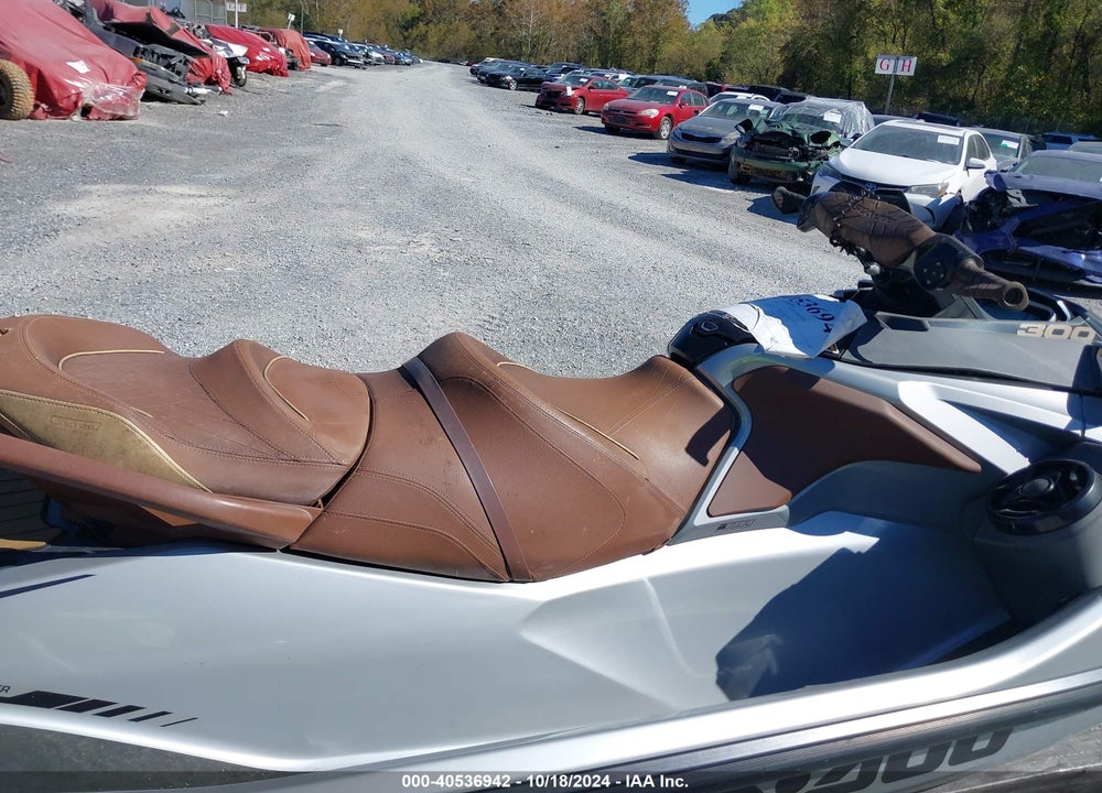 2019 SEADOO GTX LIMITED VIN: YDV96529F919