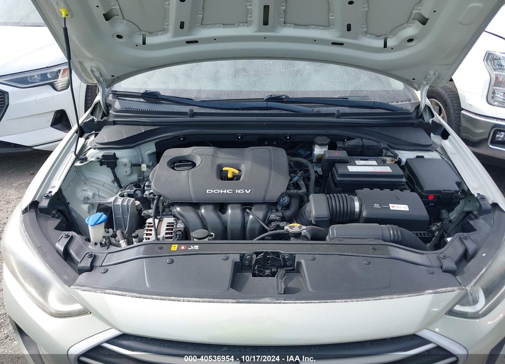 2017 HYUNDAI ELANTRA SE VIN: KMHD74LF5HU421457