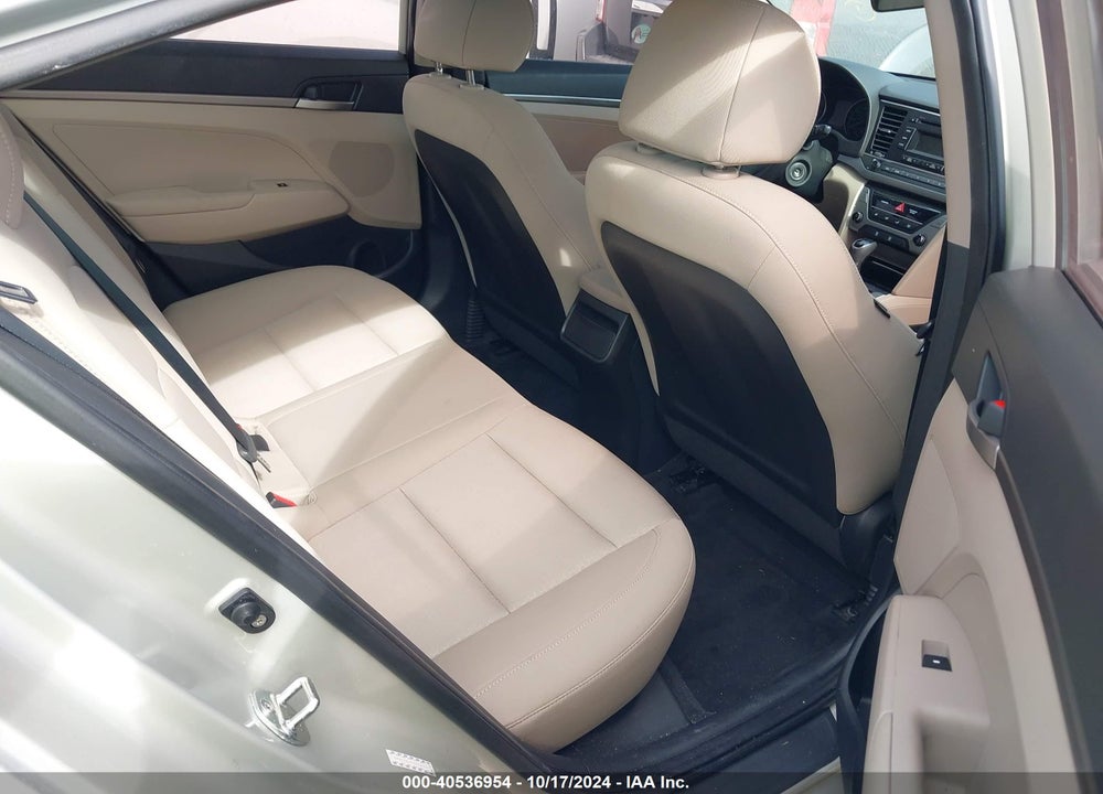 2017 HYUNDAI ELANTRA SE VIN: KMHD74LF5HU421457