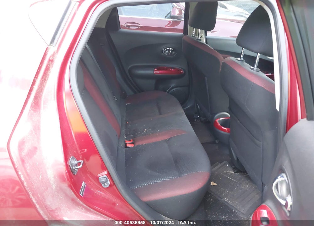 2011 NISSAN JUKE SV VIN: JN8AF5MR4BT008682
