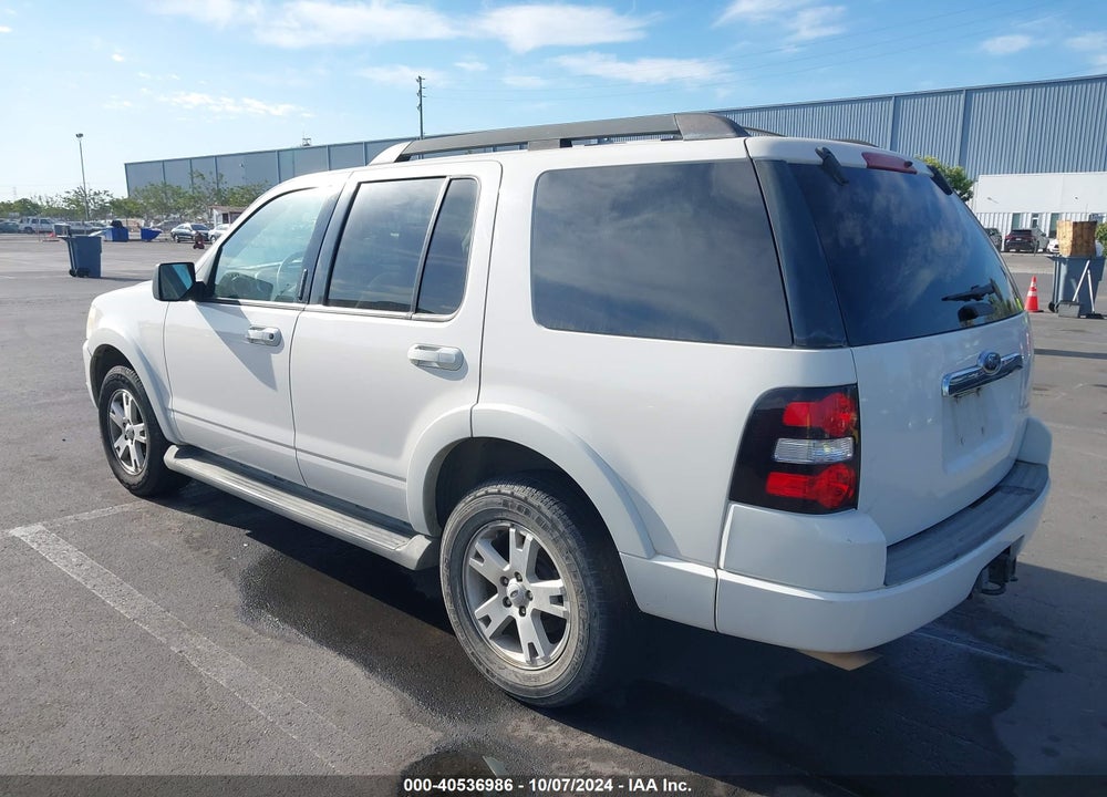 2008 FORD EXPLORER XLT VIN: 1FMEU63E98UA24401