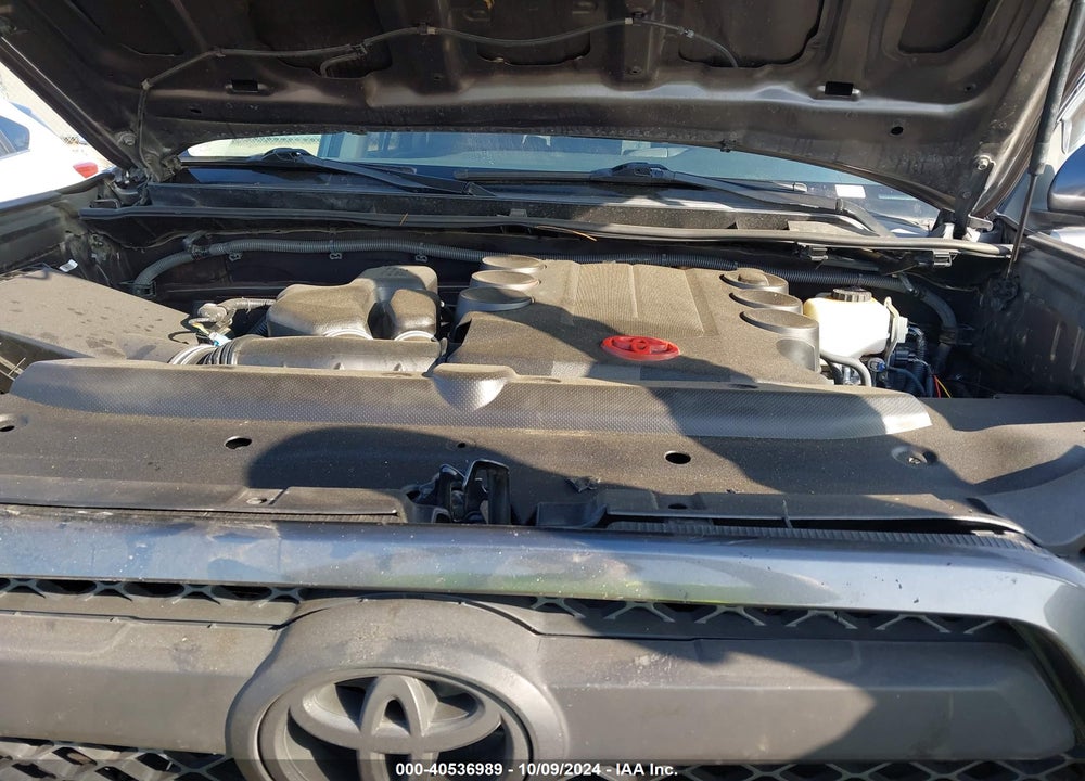2011 TOYOTA 4RUNNER SR5 V6 VIN: JTEZU5JR2B5027420