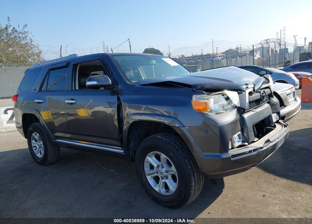 2011 TOYOTA 4RUNNER SR5 V6 VIN: JTEZU5JR2B5027420