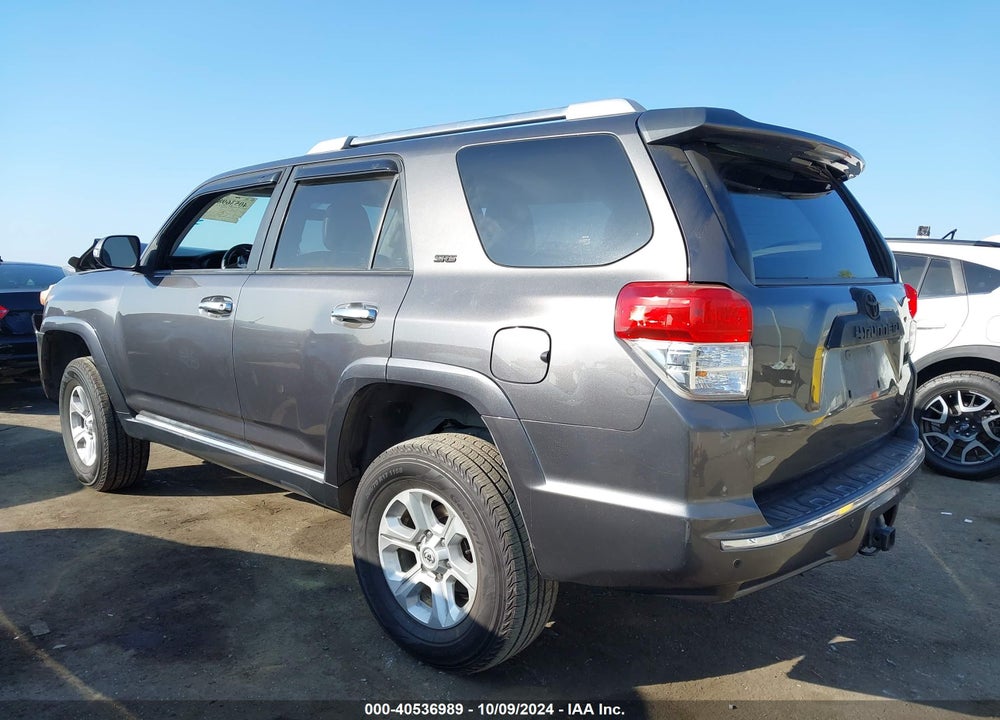 2011 TOYOTA 4RUNNER SR5 V6 VIN: JTEZU5JR2B5027420