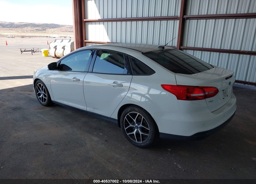 2018 FORD FOCUS SEL VIN: 1FADP3H2XJL304236