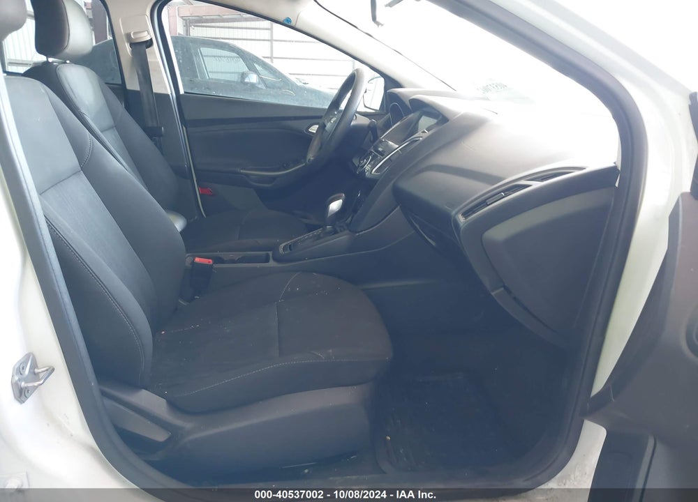 2018 FORD FOCUS SEL VIN: 1FADP3H2XJL304236