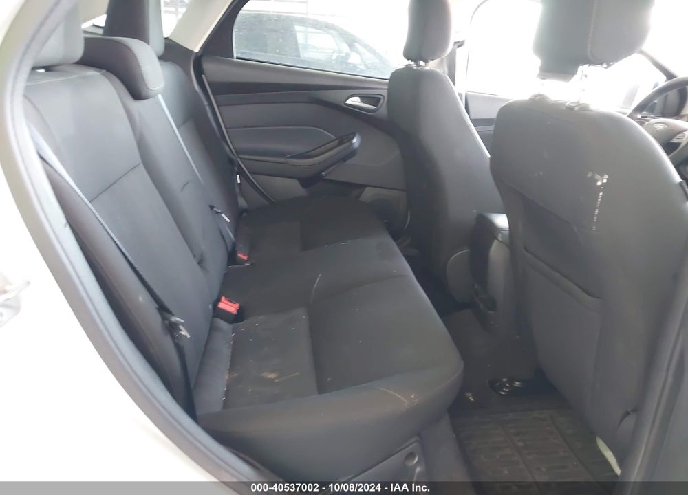 2018 FORD FOCUS SEL VIN: 1FADP3H2XJL304236