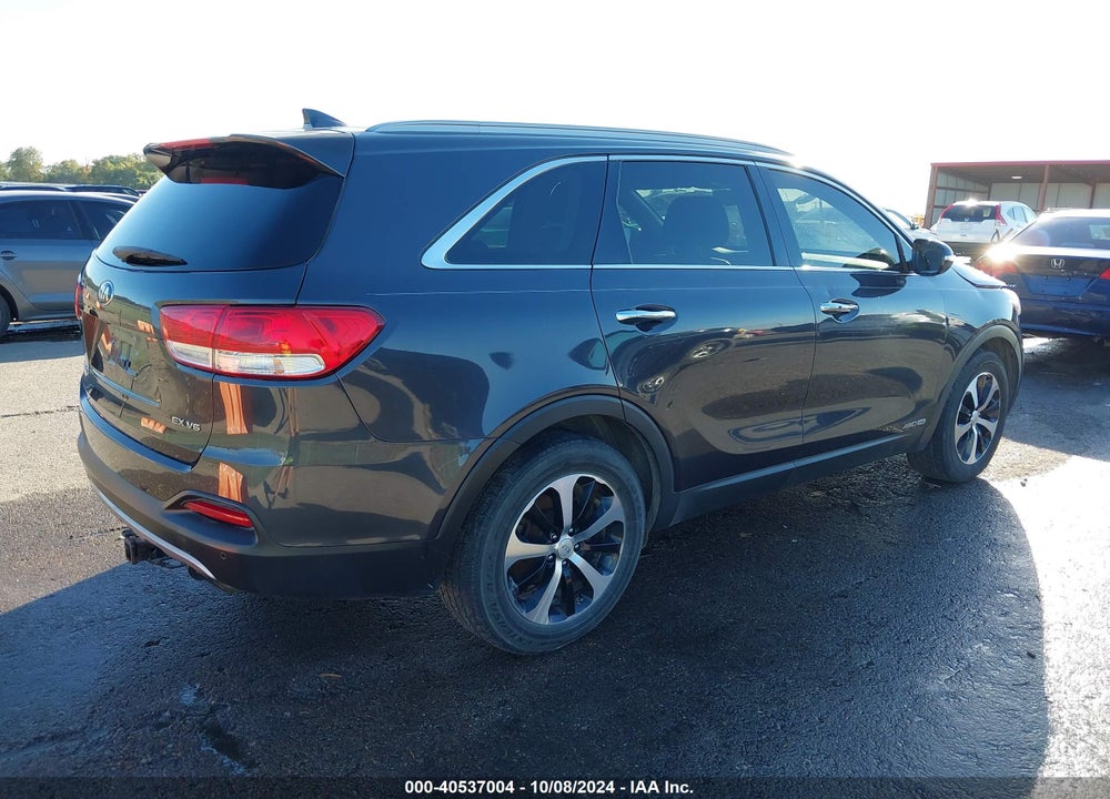 2016 KIA SORENTO 3.3L EX VIN: 5XYPHDA57GG005080
