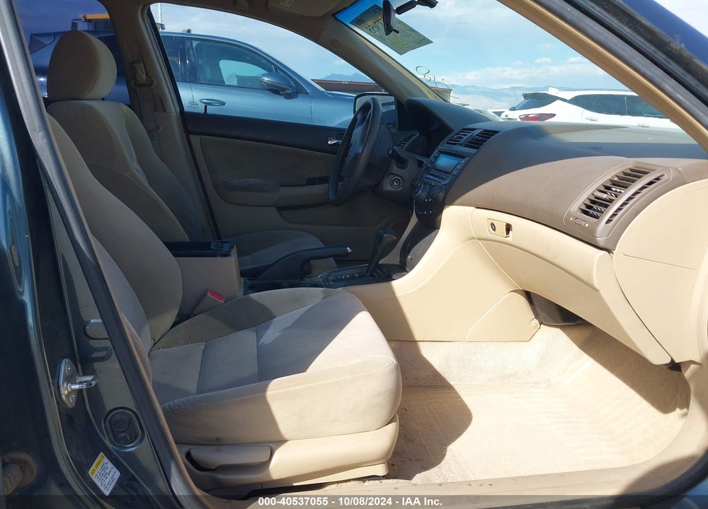 2005 HONDA ACCORD 2.4 LX VIN: 1HGCM56425A022741