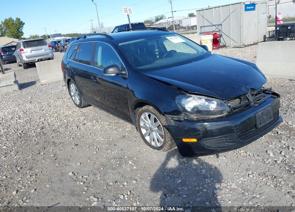 2014 VOLKSWAGEN JETTA SPORTWAGEN 2.5L S/2.5L SE VIN: 3VWPP7AJ1EM605138