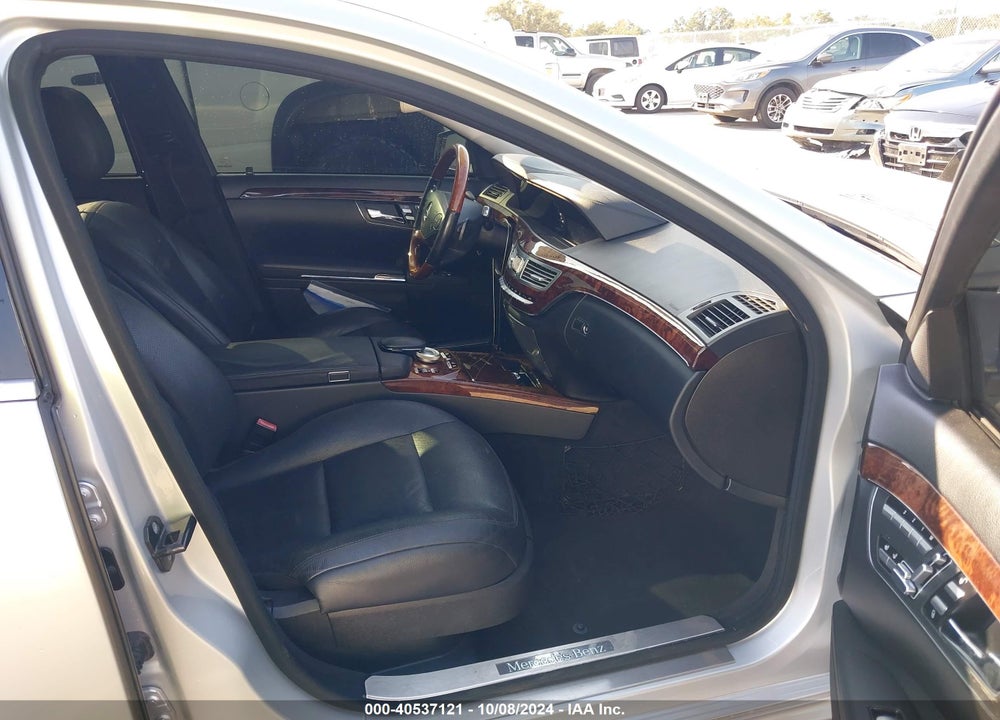 2012 MERCEDES-BENZ S 550 VIN: WDDNG7DB6CA454795
