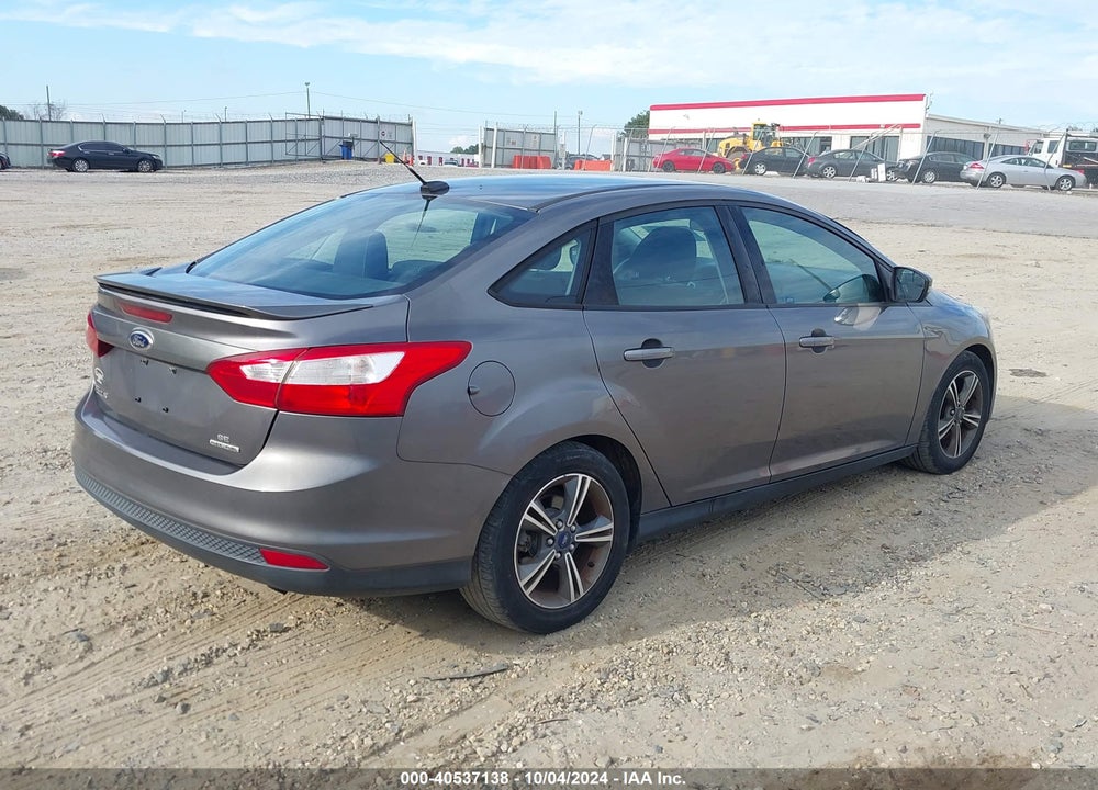 2014 FORD FOCUS SE VIN: 1FADP3F27EL233229