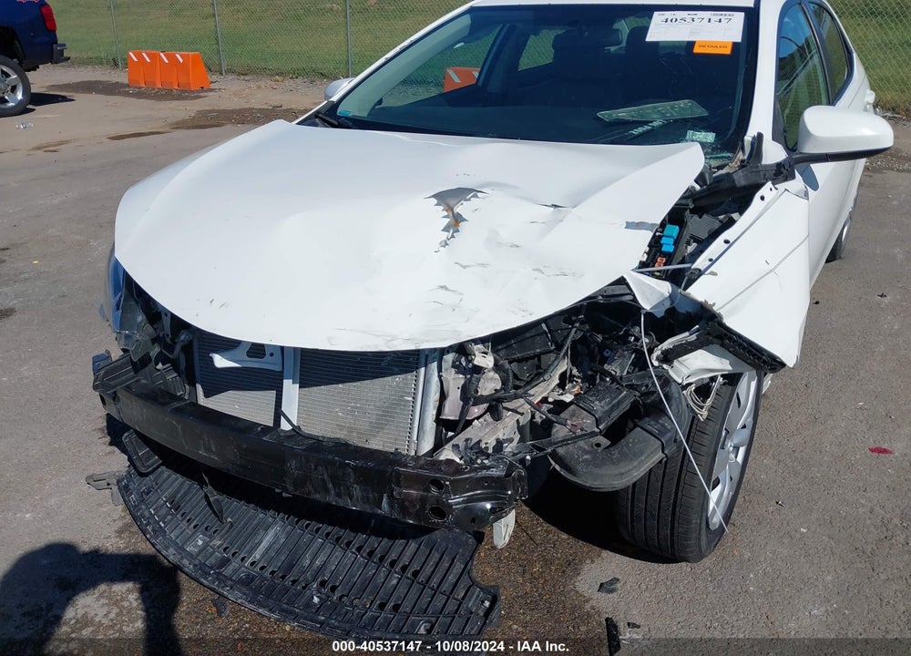 2015 TOYOTA COROLLA VIN: 5YFBURHE3FP344017