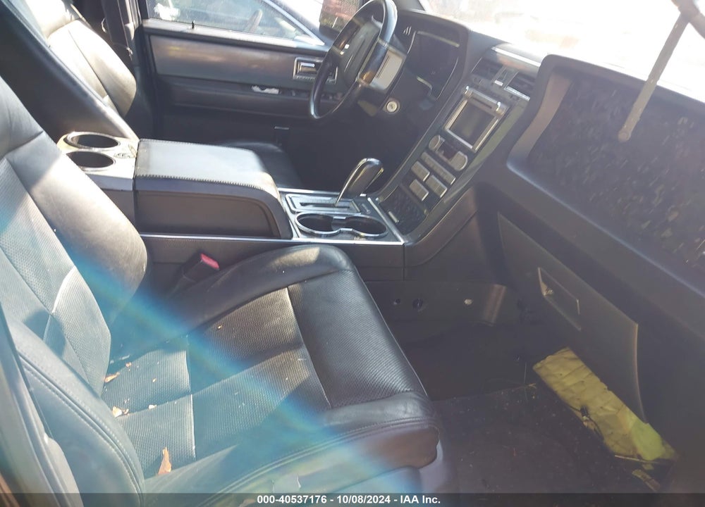 2010 LINCOLN NAVIGATOR VIN: 5LMJJ2J54AEJ03412