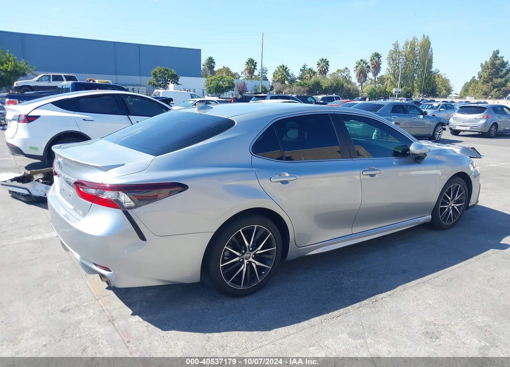 2021 TOYOTA CAMRY SE VIN: 4T1G11AK8MU598530