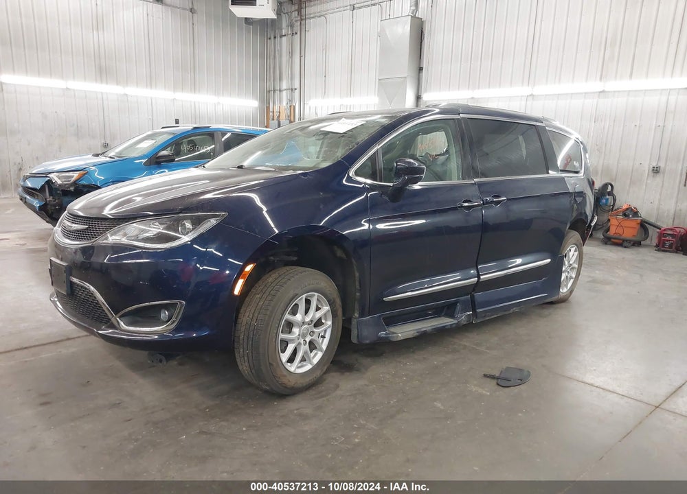 2020 CHRYSLER PACIFICA TOURING L VIN: 2C4RC1BGXLR112586