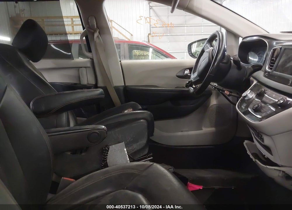 2020 CHRYSLER PACIFICA TOURING L VIN: 2C4RC1BGXLR112586