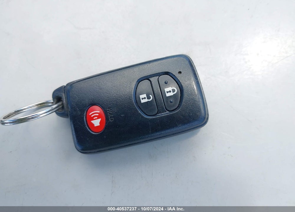 2015 TOYOTA PRIUS V FIVE/FOUR/THREE/TWO VIN: JTDZN3EU5FJ017479