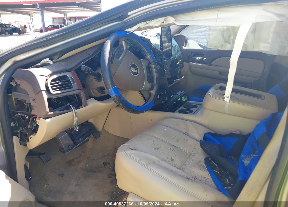 2009 CHEVROLET TAHOE LT2 VIN: 1GNEC23359R199805