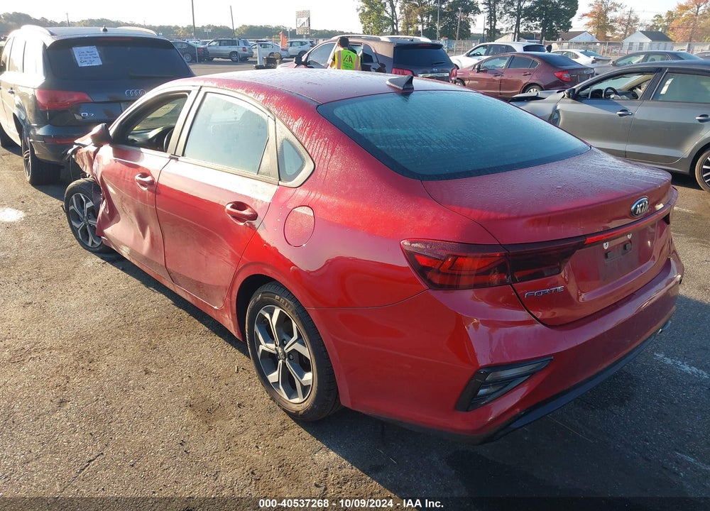 2019 KIA FORTE LXS VIN: 3KPF24AD7KE104217