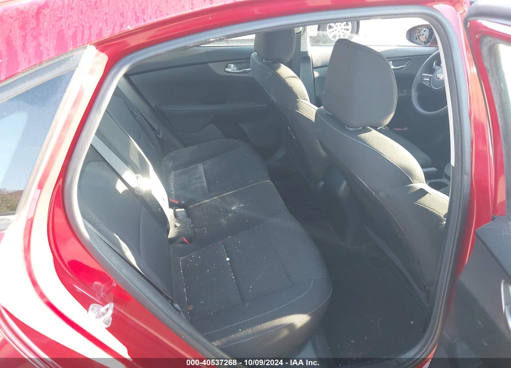 2019 KIA FORTE LXS VIN: 3KPF24AD7KE104217