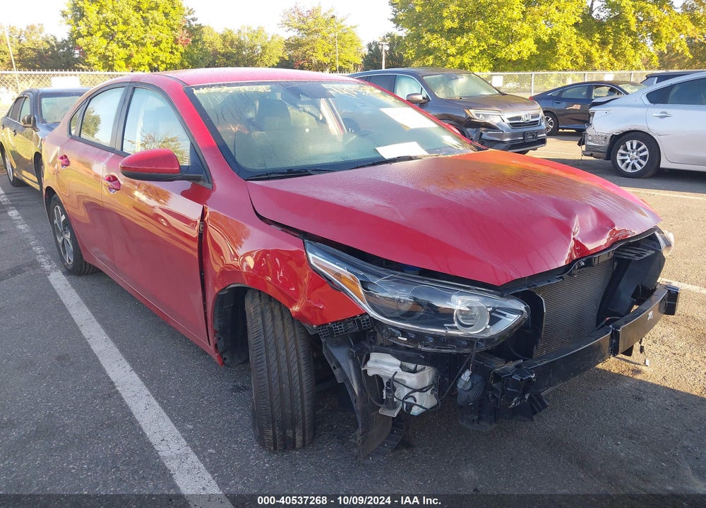 2019 KIA FORTE LXS VIN: 3KPF24AD7KE104217