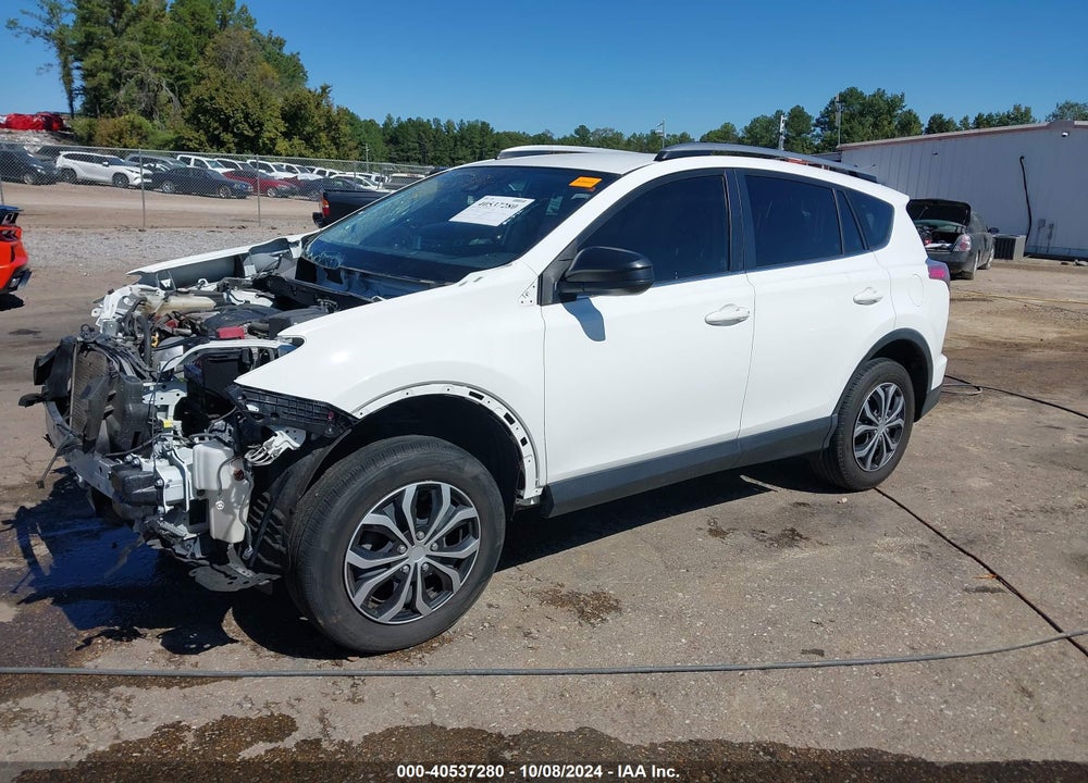 2018 TOYOTA RAV4 LE VIN: JTMZFREV8JJ180824