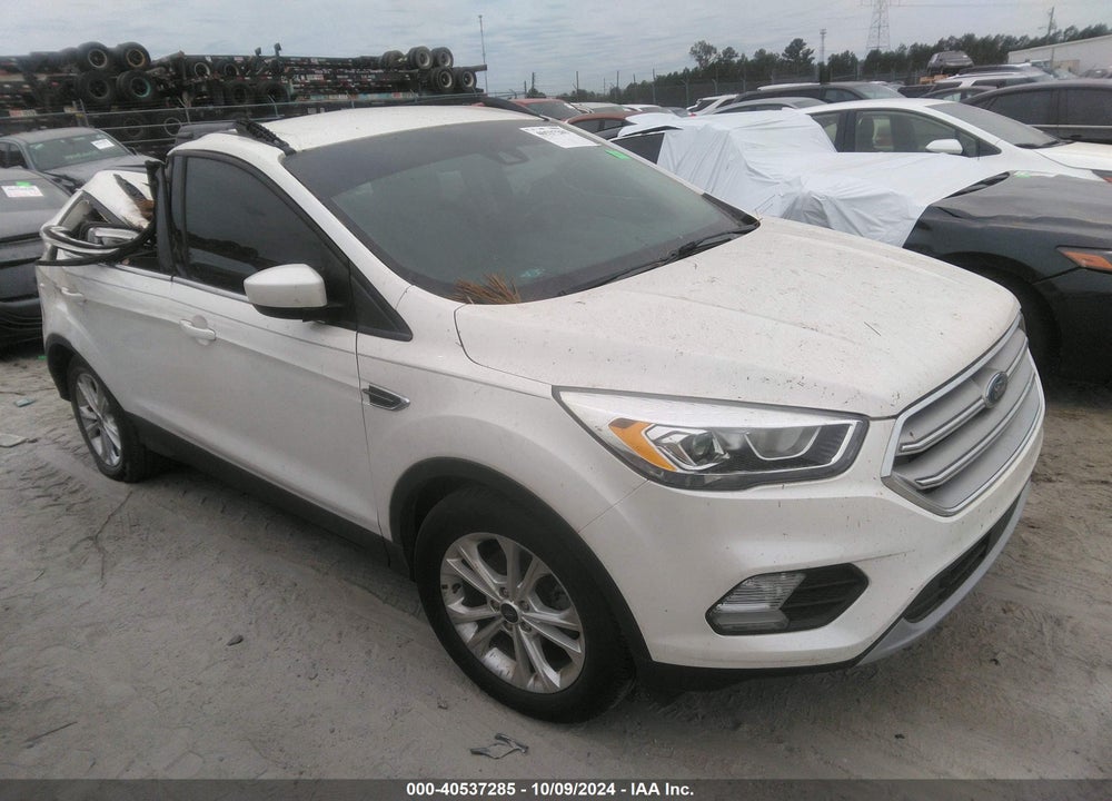 2018 FORD ESCAPE SEL VIN: 1FMCU0HDXJUD14592