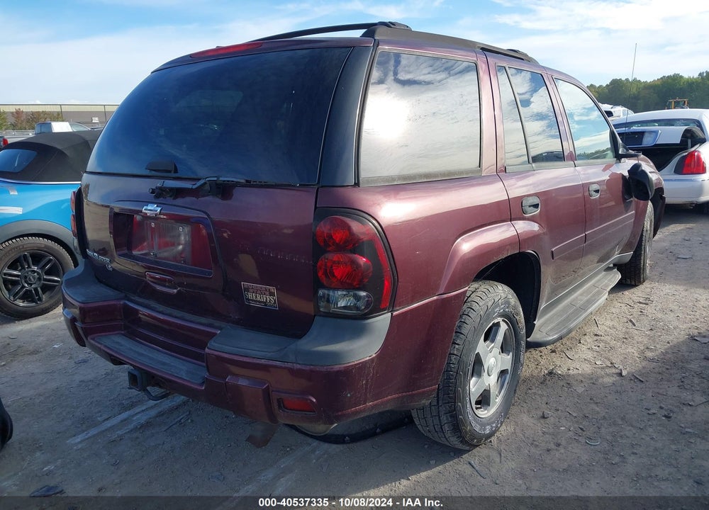 2006 CHEVROLET TRAILBLAZER LS VIN: 1GNDT13S262243938