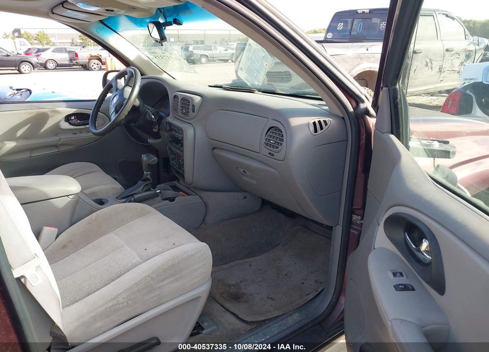 2006 CHEVROLET TRAILBLAZER LS VIN: 1GNDT13S262243938