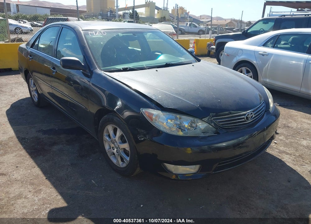 2005 TOYOTA CAMRY XLE VIN: 4T1BE32K55U428524