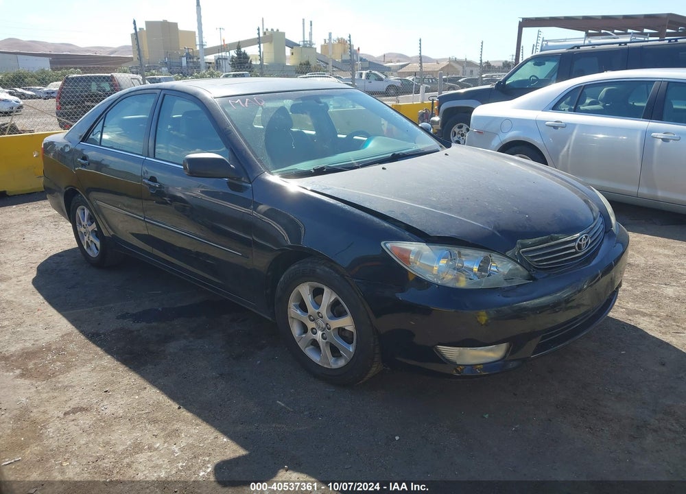 2005 TOYOTA CAMRY XLE VIN: 4T1BE32K55U428524